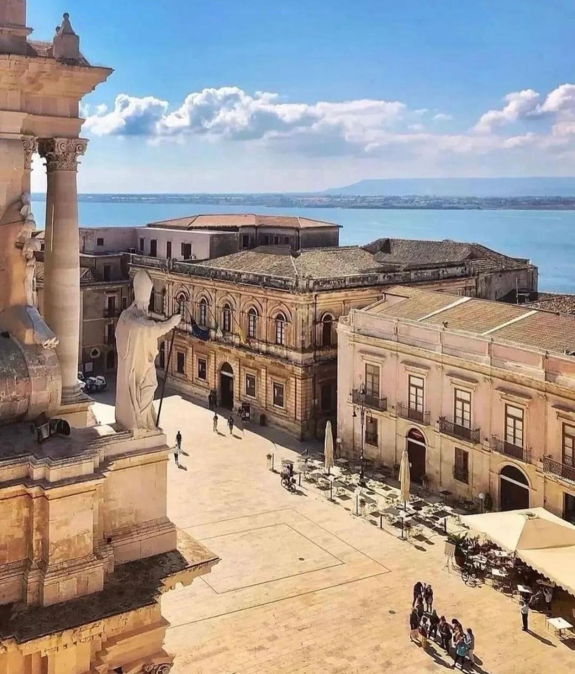 Aqua Suites Doria Syracuse Buitenkant foto